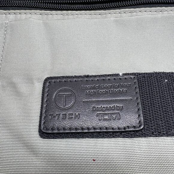 T-Tech by TUMI Black Crossbody Messenger Bag, Laptop, campus, Ballistic Nylon - Picture 10 of 16